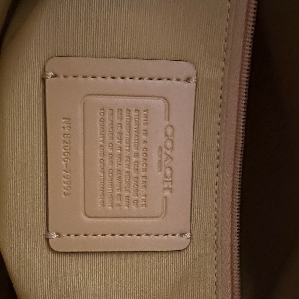 Coach Tan and Brown Signature Shoulder Bag/Crossbody with matching wallet - Picture 3 of 14
